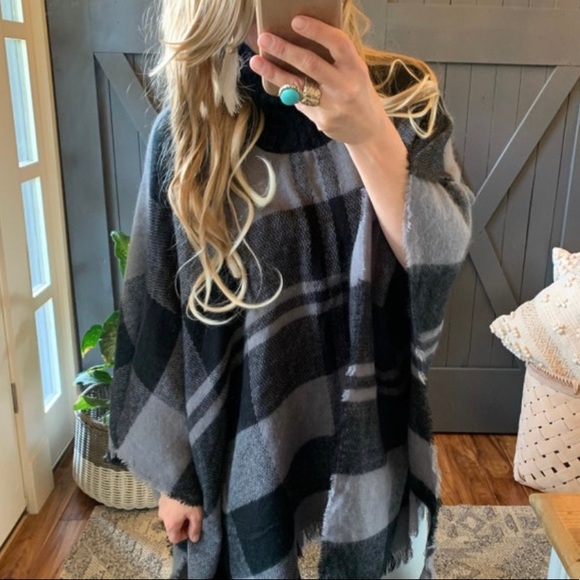 New Buffalo Plaid Poncho Blanket Turtleneck Pullover Sweater - Picture 3 of 8